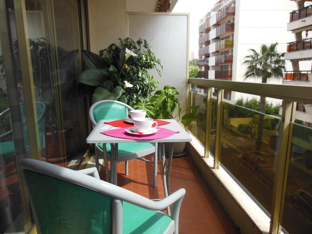 Appartement Silver La Regence Juan-les-Pins Szoba fotó