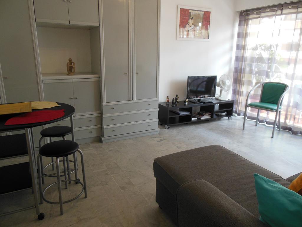 Appartement Silver La Regence Juan-les-Pins Szoba fotó